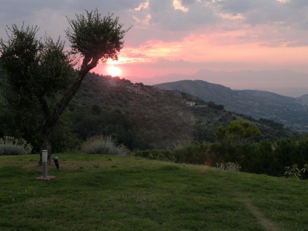 Casa Vacanza Villa Aurora Laureana Cilento Exteriér fotografie